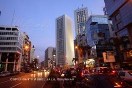 Image du Maroc Professionnelle de  Le Casablanca Twin Center est situé sur le Boulevard Zerktouni, ce quartier fait partie du centre moderne de la ville,  Samedi 10 Février 2007. (Photo / Abdeljalil Bounhar) 